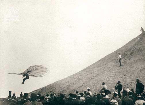 Lilienthal glider, picture from Wikipedia (Public Domain)